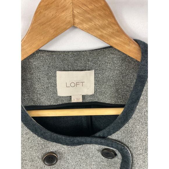 Ann Taylor’s Loft Gray Double Breasted Blazer - Picture 2 of 5